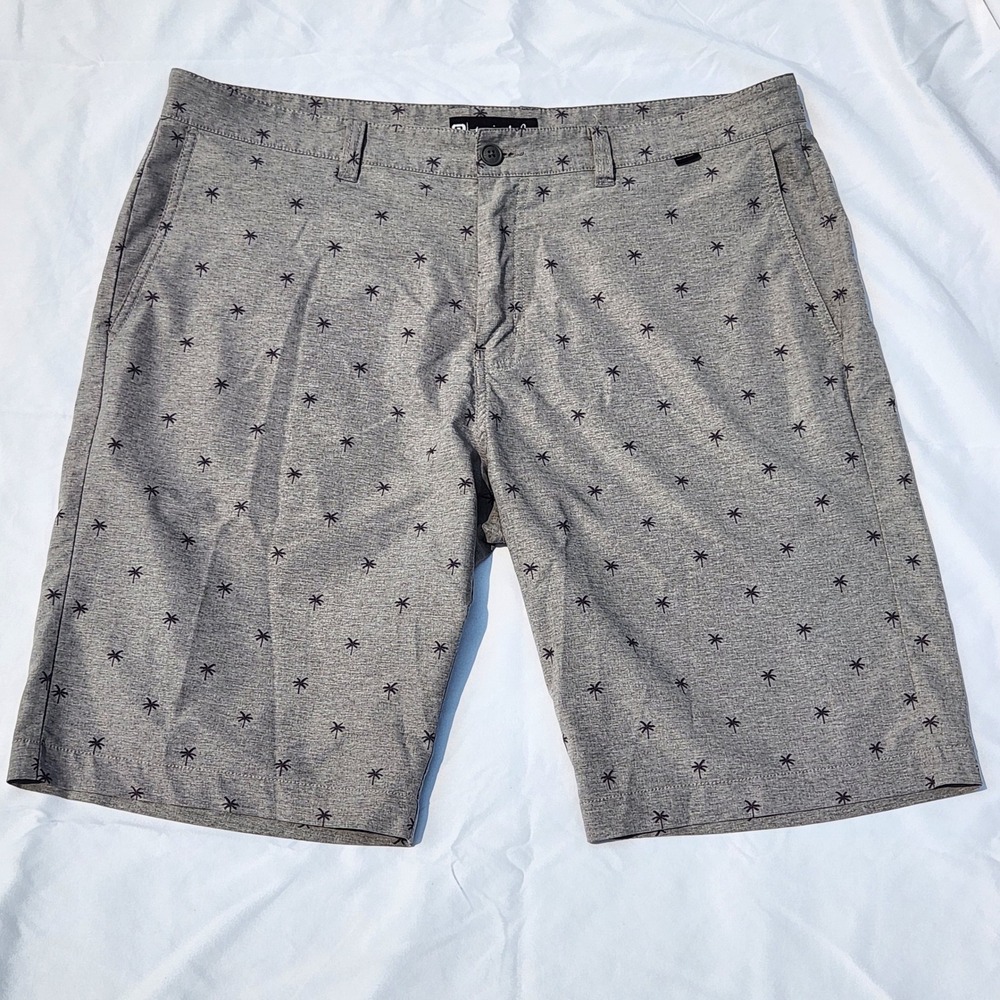 Travis Mathew‎ Palm Tree AOP Print Shorts Mens Size 38 Gray Golf Casual